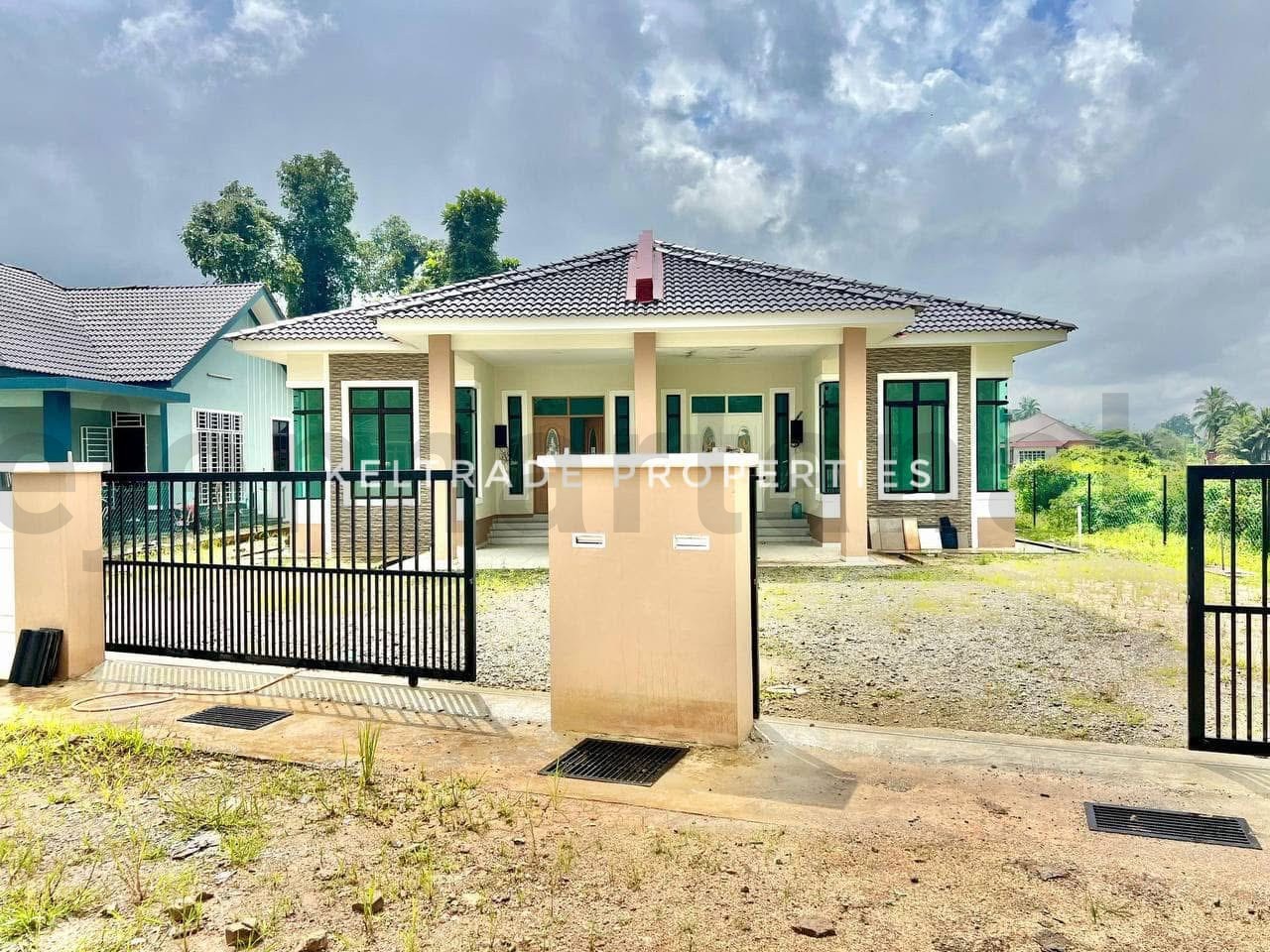 Rumah Semi-D Cantik 1 Tingkat Di Wakaf Delima, Wakaf Bharu.