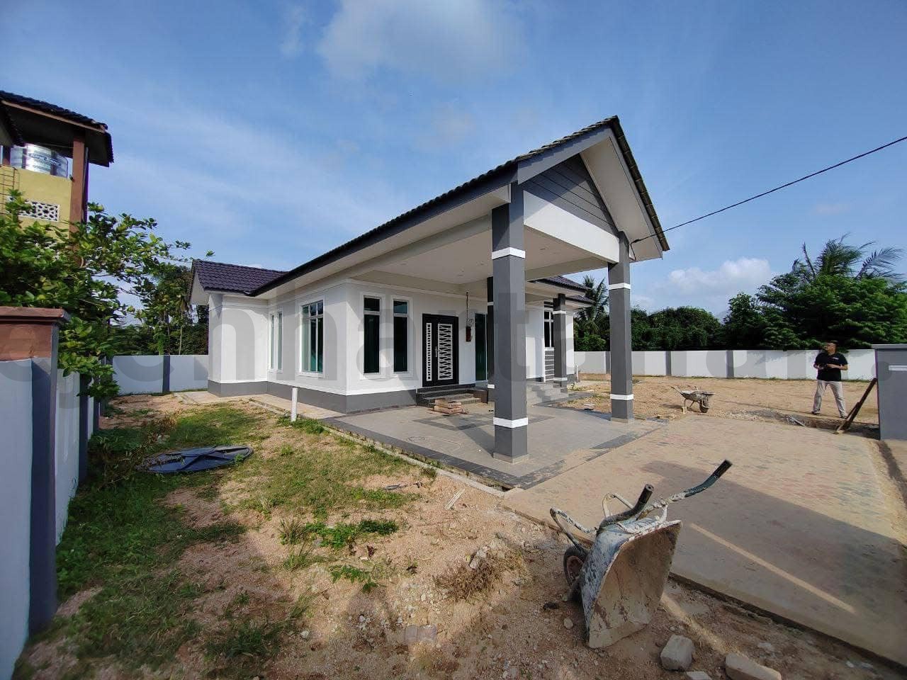 BANGLO MODEN TANAH LUAS DI KG KEDAI LALAT, KOTA BHARU