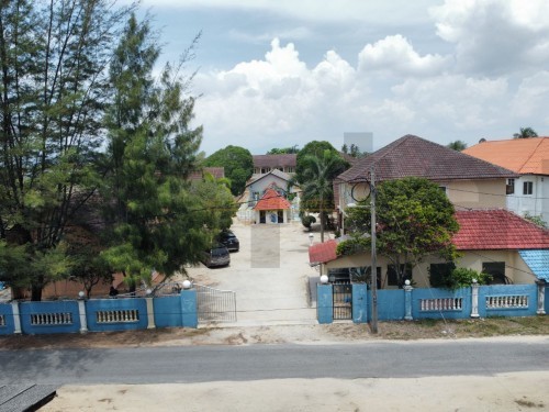 Resort Untuk Dijual Di Pesisir Pantai Bisikan Bayu