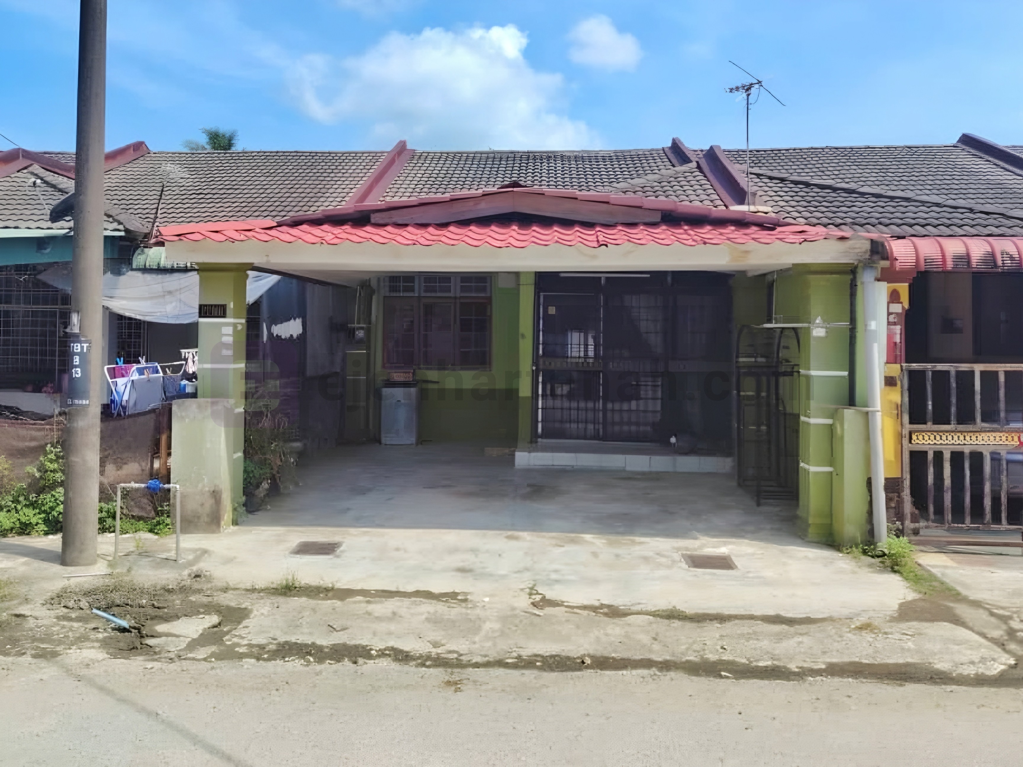 Teres mampu milik - lokasi strategik dekat SK Kamil 1, Kg Jerat Semata