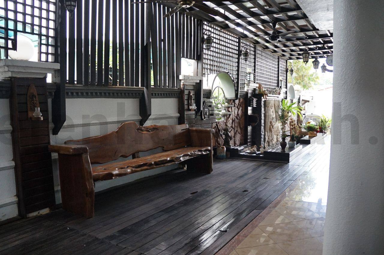 FOR SALE: Banglo Mewah Fully Renovated & Extended di Wakaf Bharu  (NON-BUMI)